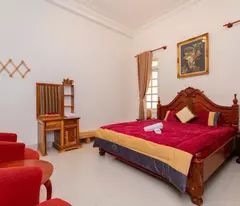Cho thuê villa 8 phòng ngủ đường Hùng Vương phường 9 Đà Lạt giá 18 triệu/tháng