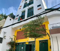 Cho thuê ks hẻm Paster - Nha Trang - cách biển 250m - Dt; 
84m hẻm ô tô 7 chỗ 20p - 
Lh :