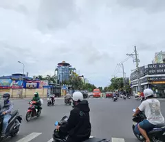 Cho thuê nhà Mặt Tiền Kênh Tân Hóa Q.Tân Phú 200m², NGANG 17.5M - CẠNH NGÃ TƯ ĐẦM SEN