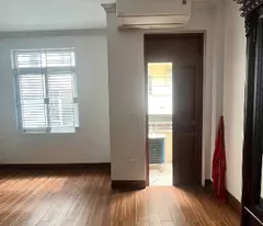 Bán nhà Gia Quất Ngọc Lâm- Sát Phố- Full NT- 50m 5 tầng - oto tránh - nhỉnh 12 tỷ