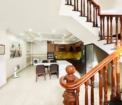 Bán nhà đường QL 13, Phường Hiệp Bình Chánh, Thủ Đức, TP HCM. DT 77m2, 4 tầng. Giá  8.1 tỷ