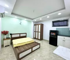 Bán nhà hẻm Phạm Văn Đồng, Thủ Đức, TP HCM. DT 74m2, 4 tầng. Giá 8.8 tỷ.