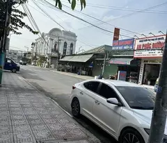 Chính chủ cần sang nhượng mặt bằng shop hoặc cho thuê nguyên căn vị trí đẹp ngay khu dân cư Thuận