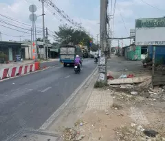 XƯỞNG MẶT TIỀN NGUYỄN VĂN BỨA – HÀNG HIẾM HÓC MÔN – DT KHỦNG 1.665M²