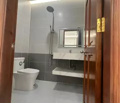 NHÀ MỚI MẶT TIỀN ĐƯỜNG PHAN HUY THỰC – KHU KINH DOANH SẦM UẤT