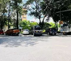 khách sạn Cổ Linh, dòng tiền ổn định 1.2tỷ/năm ,vỉa hè, ôtô dừng đỗ ngày đêm