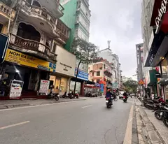 🏢 BÁN TÒA VP MẶT PHỐ CHÙA LÁNG - ĐỐNG ĐA - 8 TẦNG THANG MÁY - DÒNG TIỀN 200TR/THÁNG - 71 TỶ