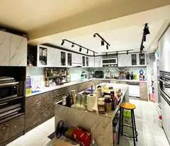 BÁN NHÀ ĐẸP- 72M2- CHỈ HƠN 8T XÍU- Đ.BẾN VÂN ĐỒN- LUU THÔNG THUẬN TIÊN QUA CÁC TUYẾN ĐƯỜNG HOÀNG