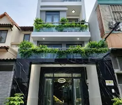 BÁN NHÀ QUẬN 7 – HẺM XE HƠI 4 CHỖ