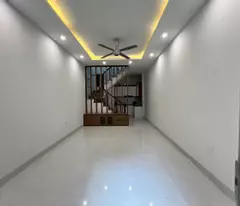 Cho thuê nhà 40m2 chính chủ tại Bùi Xương Trạch