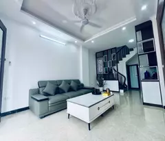BÁN NHÀ THẠCH BÀN 5 TẦNG, Ô TÔ ĐỖ CỬA, TÀI CHÍNH HƠN 6 TỶ