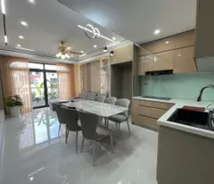 Bán nhà Nguyễn Văn Linh 45m 6 tầng thang máy MT4.2m gara ô tô nhỉnh 12 tỷ