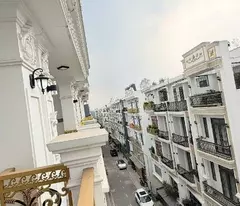 Bán 
Nhà Phố 5 Tầng Hẻm Xe Hơi Thông Bình Trị Đông A, Bình Tân – 586m² – Giá 7,8 Tỷ