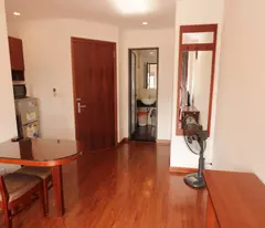 Cho thuê căn hộ dịch vụ ở Linh Lang có ban công giá 7,5 triệu