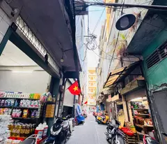 BÁN NHÀ 5 TẦNG MẶT TIỀN HẺM CHỢ KINH DOANH Đ.YERSIN, QUẬN 1- DT 4M*20,5M- GIÁ TRỊ KHAI THÁC DÒNG