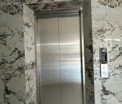 Cho thuê nhà, Chùa Láng, Nguyễn Chí Thanh, THANG MÁY; 149m2* 5T -69 tr
