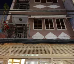 MẶT TIỀN VÍP - SÁT QUẬN 1 -  KINH DOANH ĐA NGÀNH  - MẶT TIỀN 1 MẶT HẺM ÔTÔ.