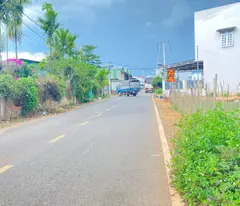 Tổng 4.200m2 ( ngay khu trung tâm sầm uất của đức trọng, lâm đồng )