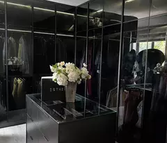 NHÀ ĐẸP - GIÁ TỐT - CHÍNH CHỦ Cần Căn Góc Vị Trí Đẹp Tại Thạch Bàn, Long Biên, Hà Nội