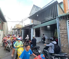 Nhà mặt tiền gần vòng xoay An Phú - Vị trí vàng kinh doanh - Giá chỉ 2,95 tỷ - Khu vực sầm uất