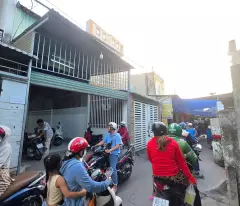 Nhà mặt tiền gần vòng xoay An Phú - Vị trí vàng kinh doanh - Giá chỉ 2,95 tỷ - Khu vực sầm uất