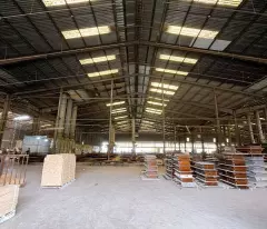 XT127 cho thuê kho chứa hàng, hoặc SX nhẹ không ô nhiễm. phục vụ SX ngày dêmd