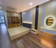 Bán nhà đẹp Ngọc Thụy- Dân Xây 33m 5 tầng full NT -Ngõ Nông n- Thông- oto đỗ cổng hơn7 tỷ(TL)