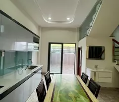 Bán nhà đường số 160, Tăng Nhơn Phú A, Q9, Thủ Đức, TP HCM. DT 75m2, 3 tầng, SH. Giá  6.7 tỷ