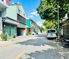 Cần bán 100m2 nhà C4 mặt phố Nguyễn Văn Hưởng. Khu dân trí cao, an ninh tốt, tiện ích nhiều