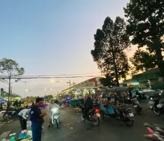 Cho Thuê Nhà Mặt Tiền Ngay Ngã Tư Chợ – Vị Trí Đẹp Tại Hồng Ngự, Đồng Tháp