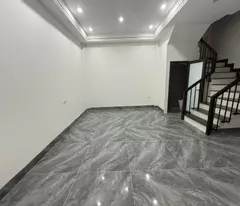 8,5 TỶ PHỐ Ô CÁCH NHÀ 5 TẦNG MỚI XÂY THIẾT KẾ HIỆN ĐẠI
