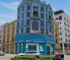 Bán Tòa Nhà VP Mặt Phố Nguyễn Văn Cừ, Long Biên  160m2 MT9m 10 Tầng 3 Thoáng 135 tỷ