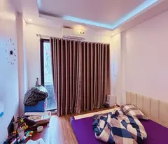 BÁT KHỐI – Ô TÔ ĐỖ CỬA – FULL NỘI THẤT – 2 THOÁNG