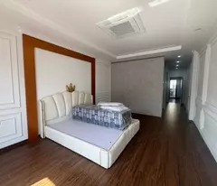 PHỐ HOA LÂM 65M2 NHÀ MỚI XÂY 6 TẦNG THANG MÁY Ô TÔ ĐÕ CỬA