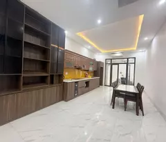 BÁN NHÀ - NGÔ GIA TỰ - NHÀ 4 TẦNG DÂN XÂY ĐẸP LUNG LINH - TẶNG FULL NỘI THẤT - 79M - NHỈNH 10 TỶ