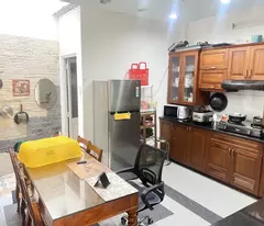 Bán nhà mặt phố đường 263, Tăng Nhơn Phú A, Thủ Đức, TP HCM. DT 85m2, 4 tầng. Giá 7.2 tỷ, SHR