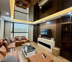 Bán nhà Hoa Lâm 64m 6 tầng thang máy ngay sau GO Long Biên giá 18 tỷ