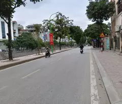 Hàng hiếm mặt đường Hồng Tiến - Long Biên.