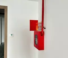 Cho thuê nhà căn góc, Lê Văn Lương, Khuất Duy Tiến; 105m2* 5T -46 tr