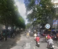 Chính chủ bán đất vị trí tốt để kinh doanh. Khu đất đẹp trên đường Hùng Vương
