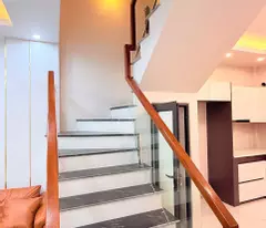 Bán nhà 3 tầng, 36m2 tại Trần Lãm, TP. Thái Bình, giá 2.4xx tỷ, sổ đỏ chính chủ. LH: 0964386960