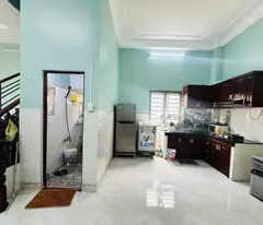Bán nhà  đường Nguyễn Duy Trinh, Phường Long Trường, Q9, Thủ Đức. DT 64m2, 3 tầng, SH. Giá  5.65 tỷ