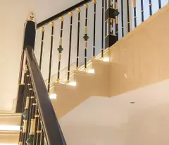 Cho thuê nhà, Nguyễn Khánh Toàn, Nguyễn Văn Huyên, 186m2x 4T -31 tr