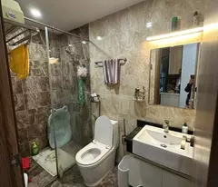CĂN HỘ FULL TIỆN ÍCH- GIÁ TỐT Chính Chủ bán Căn hộ 3pn 2vs Sky central 176 Định Công, HN