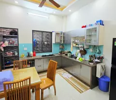 Bán nhà mặt phố đường 827, Phường Phú Hữu,  Q.9, Thủ Đức, TP HCM. DT  64m2, 4 tầng, SHR. Giá -
