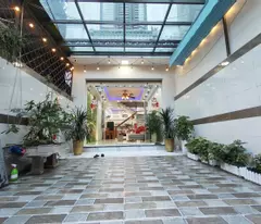 Bán Nhà đep Đà NẴNG sân cổng riênng ô tô ngủ trong nhà full nội thất