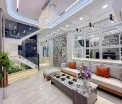 Nhà vừa ở vừa mở công ty, có thang máy, ngay Lâm Văn Bền, nội thất nhập khẩu