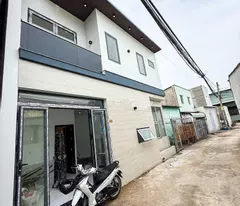 Bán nhà 1 trệt 1 lầu mới gần bờ kè bửu long, P. TRấn Biến giá chỉ 2.5 tỷ
