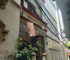 CHO THUÊ NHÀ NGUYÊN CĂN TRẦN DUY HƯNG - CẦU GIẤY - NGÕ RỘNG Ô TÔ ĐỖ CỬA