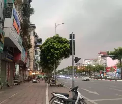 BÁN ĐẤT MẶT PHỐ NGÔ GIA TỰ, LONG BIÊN 100M2- MT 6M- GIÁ TỐT 33.X TỶ